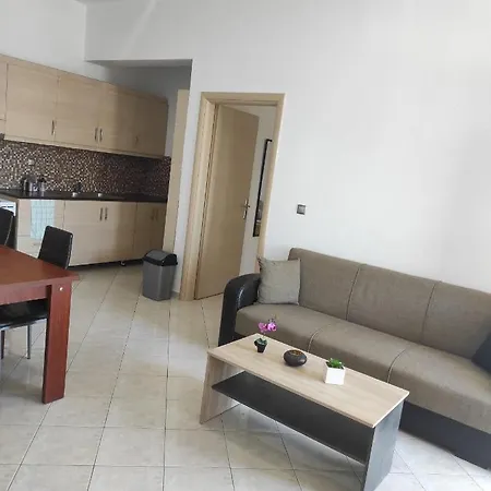 River's Apartmanhotel Paradíszi